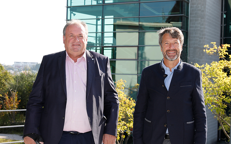 Beauftragter für Bürokratieabbau Walter Nussel mit Stephan Sedlmayer, Präsident der LfL